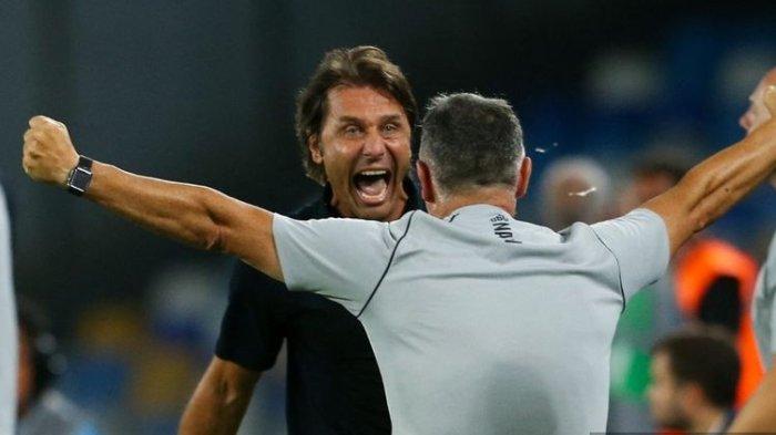 Pelatih kepala Napoli asal Italia, Antonio Conte