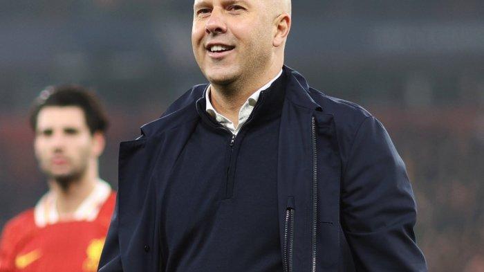 Arne Slot membawa Liverpool unggul lima angka di puncak klasemen Liga Inggris 2024-2025 hingga pekan ke-11