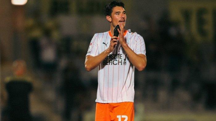 Elkan Baggott bawa Blackpool menang di Carabao Cup. Pada laga putaran pertama EFL Cup tersebut mereka sukses mencatatkan kemenangan dengan skor 0-4. Elkan Baggott merupakan pemainn Ipswich Town yang dipinjamkan ke Blackpool