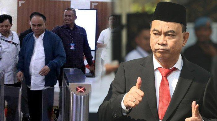 Menteri Koperasi Budi Arie Setiadi disebut terlibat dalam skandal judi online (Judol). Dalam persidangan, Budi Arie disebut menerima imbalan 50 persen dari penjagaan situs Judol. 