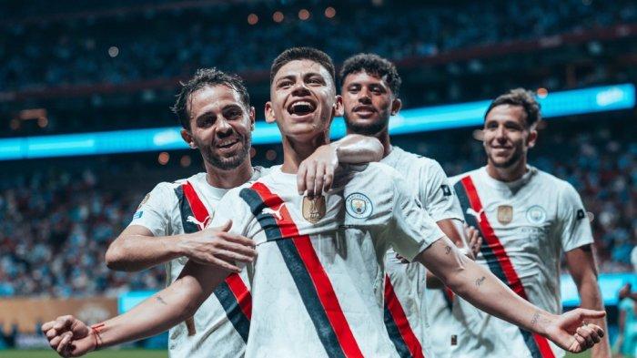 SELEBRASI - Pemain Manchester City, Claudio Echeverri Selebrasi usai cetak gol ke gawang Al Ain di Piala Dunia Klub 2025, Senin (23/6/2025).