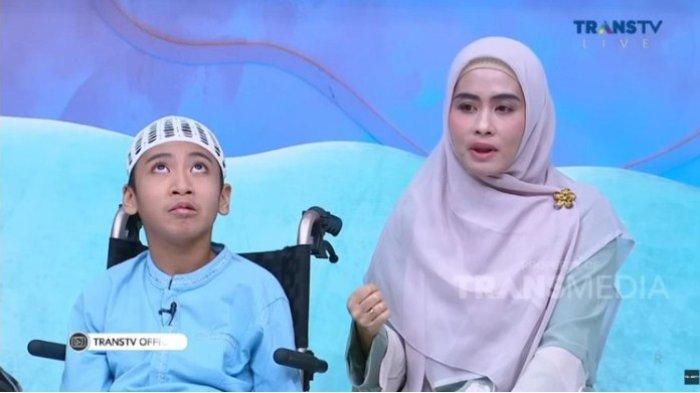 Dahlia Andayani dan Naja Hudia saat hadir dalam acara Trans TV