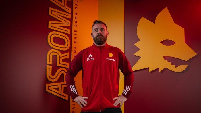 AS Roma telah memilih Daniel De Rossi sebagai pelatih baru menggantikan Jose Mourinho yang dipecat.