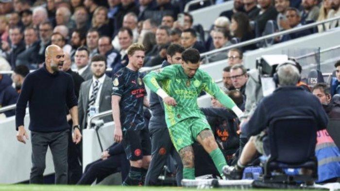 Momen Kiper Manchester City,Ederson ngamuk ketika diganti Pep Guardiola