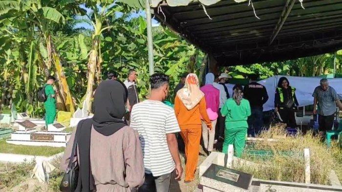 Ekshumasi terhadap jasad Ade Nurul Fadilah, siswi sekolah penerbangan di Medan yang meninggal dunia di Asrama telah usai dilakukan. Dokter forensik mengaku perlu ada pemeriksaan lebih lanjut terkait patologi anatomi, Jumat (1/11/2024). (Alif Alqadri Harahap/tribun-medan.com)
