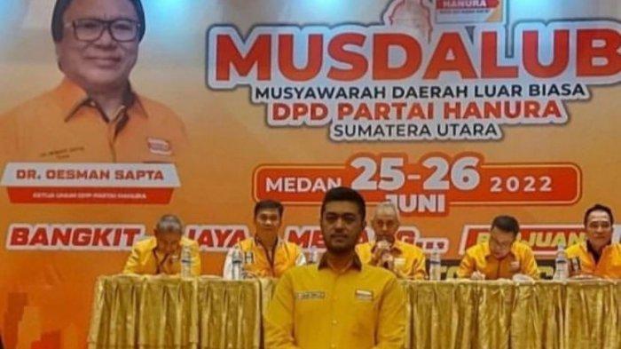 El Adrian Shah, saat terpilih sebagai ketua umum Dewan Pimpinan Daerah (DPD) partai Hanura.