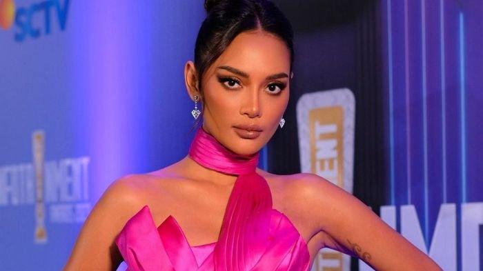 Erika Carlina, atau Erika Carlina Batiawa Soekri