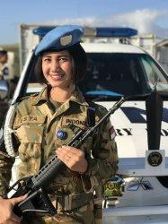 Kecantikan Sertu Estarina Aritonang Istri Mayor Ronald Simbolon Disorot.