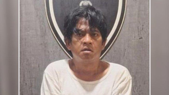 Sadisnya perbuatan Fauzan Fahmi (43) nekat membunuh dan memenggal kepala teman perempuannya, Sinta Hani Diyana (40), lalu dimasukkan ke dalam karung  dan dibuang ke Danau Muara Baru, Jakarta Utara. Polisi pun terpaksa menembak kaki Fauzan Fahmi  lantaran melawan saat akan ditangkap. (Istimewa)