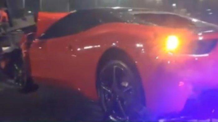 Ferrari 458 Italia yang hantam lima mobil di Bundaran Senayan, Jakarta Selatan.