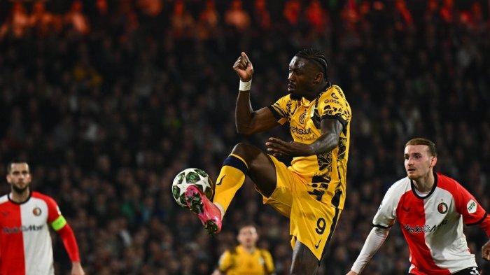 MENANG - Inter Milan berhasil menang 2-0 di markas Feyenoord pada leg pertama 16 besar Liga Champions 2024-2025, Kamis (6/3/2025)