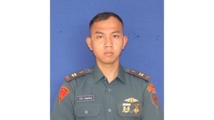 Foto almarhum perwira pertama TNI Angkatan Laut (AL) bernama Lettu Laut Kesehatan dr Eko Damara (31) ditemukan tewas di Poskotis Satgas Mobile, RI-PNG Yonif 7 Marinir, Kabupaten Yahukimo, Papua Pegunungan pada 27 April 2024 lalu. Keluarga menduga Eko dibunuh, bukan bunuh diri.