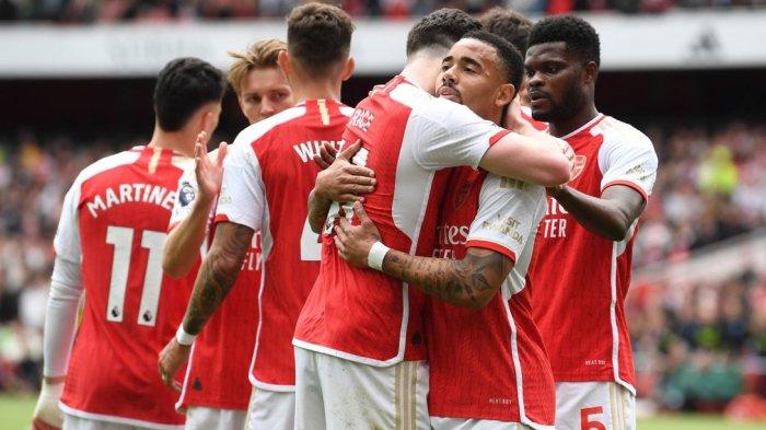 Arsenal unggul satu poin dari Manchester City hingga pekan ke-36 Liga Inggris, persaingan juara memanas