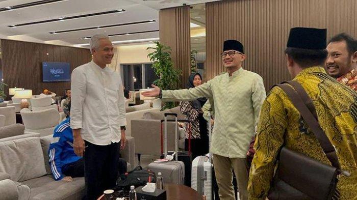 THE NEXT PRESIDENT - Ganjar Pranowo diketahui bertemu dengan Sandiaga Uno usai menjalankan Ibadah Haji di Jeddah, Arab Saudi, Sabtu (1/7/2023). Dalam kesempatan tersebut, Sandiaga Uno memperkenalkan Ganjar Pranowo sebagai the next president kepada pejabat kementerian Arab Saudi. (tangkapan layar video)