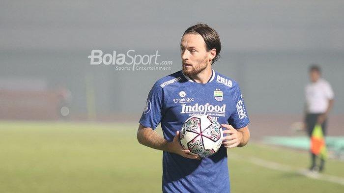 Gelandang Persib Bandung, Marc Klok