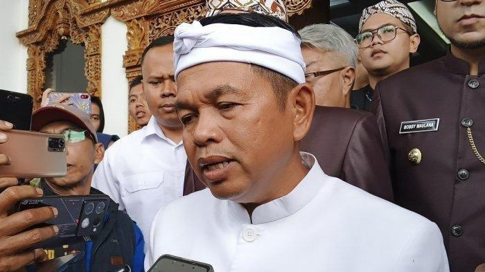 OGAH DISKUSI - Gubernur Jawa Barat Dedi Mulyadi mengatakan tidak akan menanggapi tangan diskusi orang per orang. Hal itu dinyatakan Dedi Mulyadi menanggapi tantangan diskusi dari Ketua Ormas GRIB Jaya Jabar Gabryel Alexander Etwiorry
