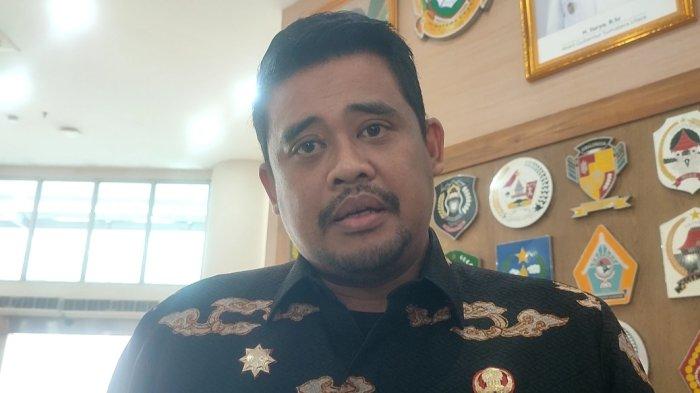 Gubernur Sumut Bobby Nasution saat diwawancarai beberapa waktu lalu. Gubsu Bobby-Surya akan laksanakan salat Idul Adha Bersama di Alun-Alun Kantor Gubernur Sumut besok.