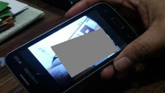 ILUSTRASI. Dugaan jual beli konten dewasa mahasiswa Universitas Sebelas Maret (UNS).