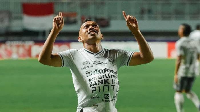 Pemain Bali United Irfan Jaya 