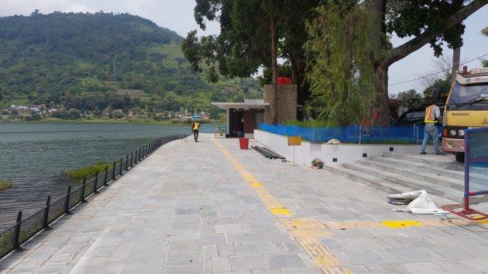 Jantung Kota Pangururan menjadi lokasi event bertaraf internasional, Aquabike World Champhionship 2023 yang akan digelar pada tanggal 22 hingga 26 November 2023.  Selain Samosir, ada tiga kabupaten lainnya yang menjadi lokasi event, antara lain Toba, Karo dan Dairi.