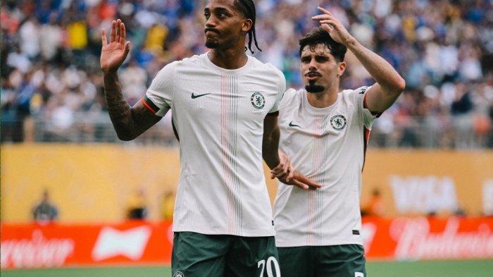 TANPA SELEBRASI - Pemain anyar Chelsea, Joao Pedro tanpa selebrasi usai cetak gol ke Fluminense. Joao Pedro tampil mengesankan pada laga debutnya di semifinal Piala Dunia Klub 2025 melawan Fluminense di MetLife Stadium, Rabu (9/7/2025).
