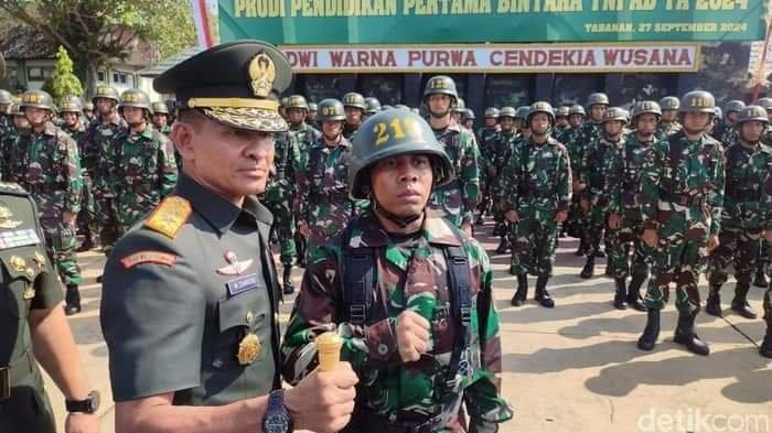 Joni menjalani pendidikan pembentukan bintara Tentara Nasional Indonesia Angkatan Darat (TNI AD) di Resimen Induk Kodam (Rindam) IX/Udayana, Tabanan, Bali. (HO)