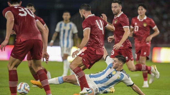 Hasil timnas Indonesia vs Argentina berakhir dengan skor 0-2 dalam laga persabahabtan FIFA Matchday di stadion GBK, Senin (19/6/2023)