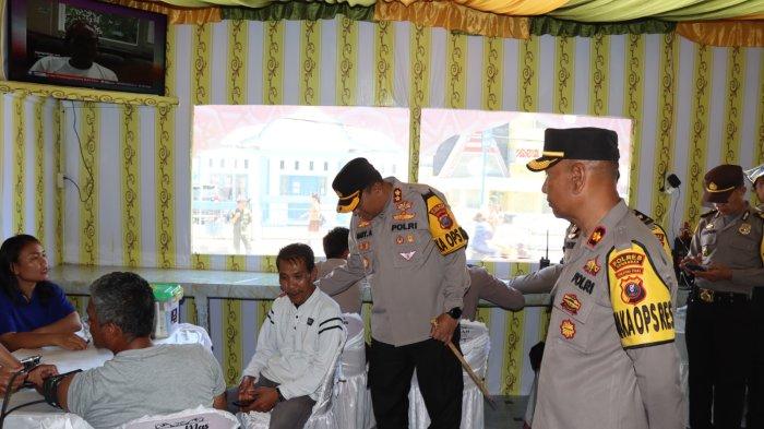 Kapolres Humbahas AKBP Hary Ardianto, SH, SIK, MH turun langsung pada pelaksanaan pengamanan Jalur di Jalan Sisingamangaraja Kota Doloksanggul, Kabupaten Humbahas, Kamis (11/4/2024).