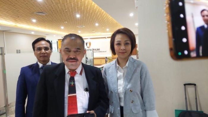 Kamaruddin Simanjuntak meminta penundaan pemeriksaan usai ditetapkan sebagai tersangka pencemaran nama baik Dirut PT Taspen Antonius