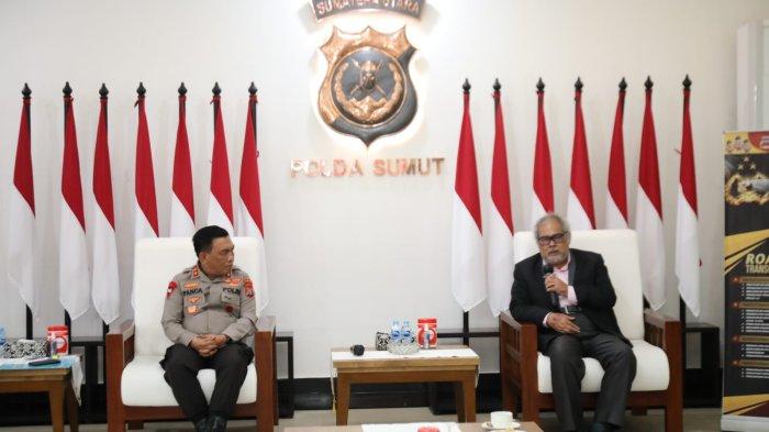 Kapolda Sumut Irjen Pol Drs RZ Panca Putra Simanjuntak, MSi menerima kunjungan Ketua Umum Komisi Nasional Perlindungan Anak Indonesia Arist Merdeka Sirait, Rabu (07/06/2023).