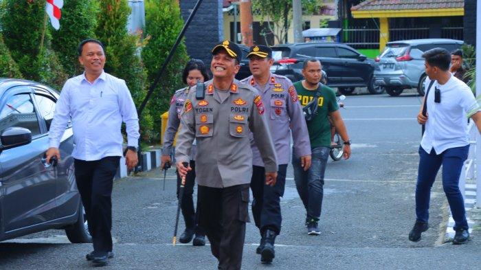 Kapolres Pematang Siantar AKBP Yogen Heroes Baruno melaksanakan audiensi ke Kantor Kejari yang berada di Jalan Sutomo, Kelurahan Proklamasi, Kecamatan Siantar Barat, Selasa (29/8/2023) siang sekira pukul 11.40 WIB.