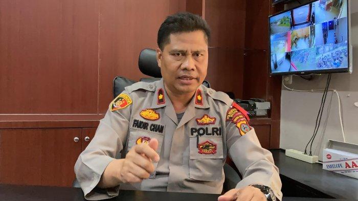 Kapolsek Patumbak Kompol Faidir Chaniago. Sebanyak dua pekerja tewas diduga keracunan pada Senin 10 Juni kemarin.