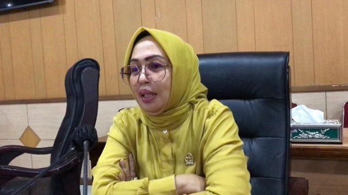 Ketua DPRD Kota Ambon, Elly Toisuta