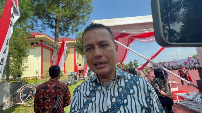 Ketua Golkar Sumut Musa Rajekshah saat diwawancara usai menghadiri HUT Bhayangkara di Polda Sumut, Selasa (1/7/2025). Ijeck respon soal kadernya terlibat kasus OTT yang dilakukan oleh KPK dalam proyek jalan di Sumut.
