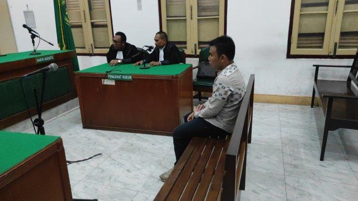 Komisioner Badan Pengawas Pemilu (Bawaslu) Medan nonaktif, Azlansyah Hasibuan (32) divonis penjara selama 1 tahun 6 bulan di Pengadilan Negeri Medan, Jumat (31/5/2024).