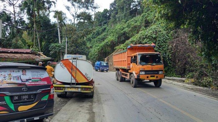 Kondisi arus lalu lintas di Sembahe-Tirtanadi lancar pasca longsor dan dibersihkan, Senin (2/12/2024)