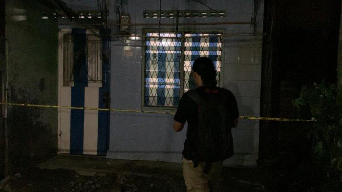 Kondisi rumah pelaku di Jalan Karya, Gang Sepakat, Kecamatan Medan Barat, tempat korban ditemukan tewas setelah jadi korban pembunuhan, Rabu (24/4/2024).