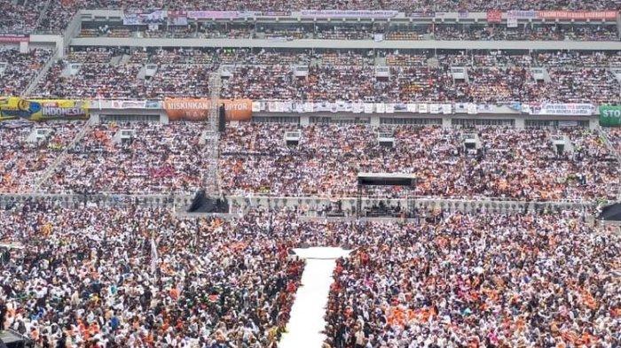 Lautan massa padati Kampanye Akbar calon presiden dan calon wakil presiden nomor urut 1 Anies Baswedan dan Muhaimin Iskandar di Jakarta Internasional Stadium (JIS), Jakarta Utara, Sabtu (10/2/2024). (Kompas.com / Singgih Wiryono)