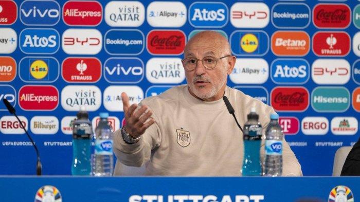 Pelatih Spanyol, Luis de La Fuente tak terima Toni Kroos selamat dari kartu merah usia buat Pedri cedera