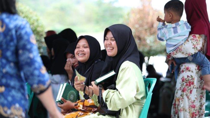 MTQ TINADA: Suasana Pembukaan Musabaqah Tilawatil Qur'an (MTQ) Tingkat Kecamatan Tinada hari ini, Kamis (17/4/2025), di Halaman Kantor Camat Tinada, Pakpak Bharat. (Diskominfo Pakpak Bharat)