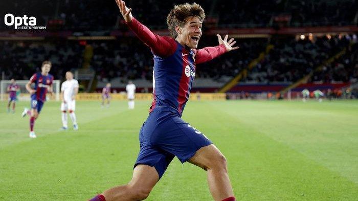 Pemain muda Barcelona, Marc Guiu, menjadi pahlawan timnya pada laga Liga Spanyol melawan Athletic Bilbao di Stadion Camp Nou, Minggu (22/10/2023).
