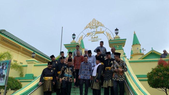 Menteri Besar Johor, Yang Amat Berhormat (YAB) Dato' Onn Hafiz Ghazi kunjungan ke Pulau Penyengat