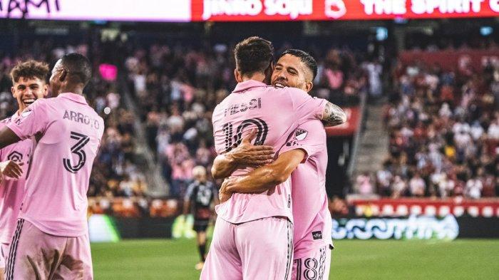 Lionel Messi cetak gol untuk Inter Miami selebrasi dengan Jordi Alba di Major League Soccer