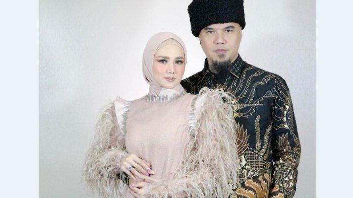 Mulan Jameela dan Ahmad Dhani.