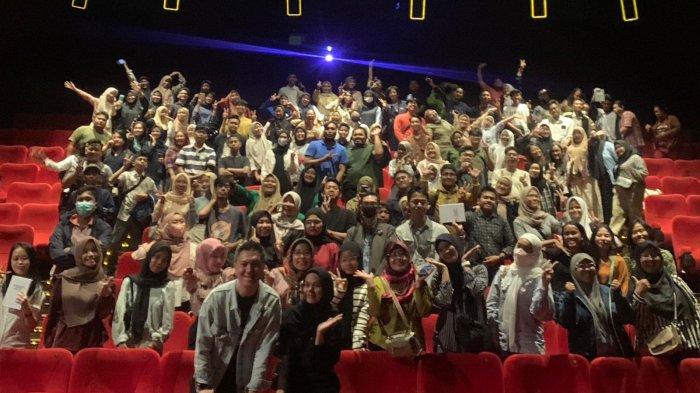 sineas lokal Kediri berkumpul di acara nonton film bareng
