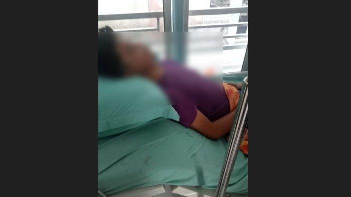REMAJA TEWAS: PBS (18) siswa salah satu sekolah menengah atas (SMA) swasta dirawat di rumah sakit setelah diduga dianiaya oleh oknum polisi pada Minggu (9/3/2025) malam. Korban meninggal dunia dan keluarga sedang melakukan prosesi pemakaman.