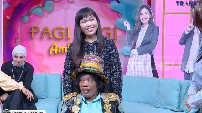 Tangis Pak Tarno tetap kerja meski di atas kursi roda sakit stroke