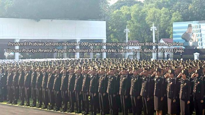 PRABOWO LANTIK 2000 PERWIRA REMAJA TNI-POLRI