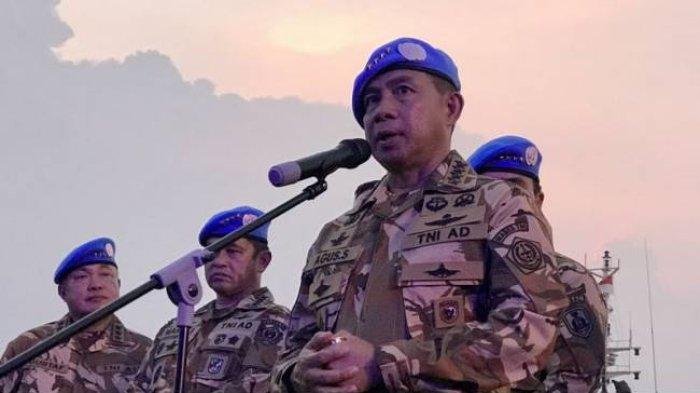 Panglima TNI Jenderal Agus Subiyanto saat menggelar konferensi pers
