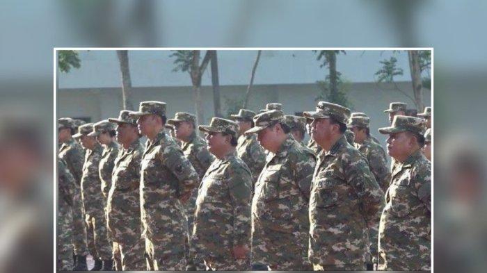 Foto-foto para menteri, wakil menteri, kepala badan, staf khusus dan penasehat di Kabinet Merah Putih pemerintahan Prabowo Subianto dan Gibran Rakabuming Raka digembleng di markas Akmil Magelang. Mereka digembleng selama tiga hari, mulai dari Jumat hingga Minggu (27/10/2024). (X)